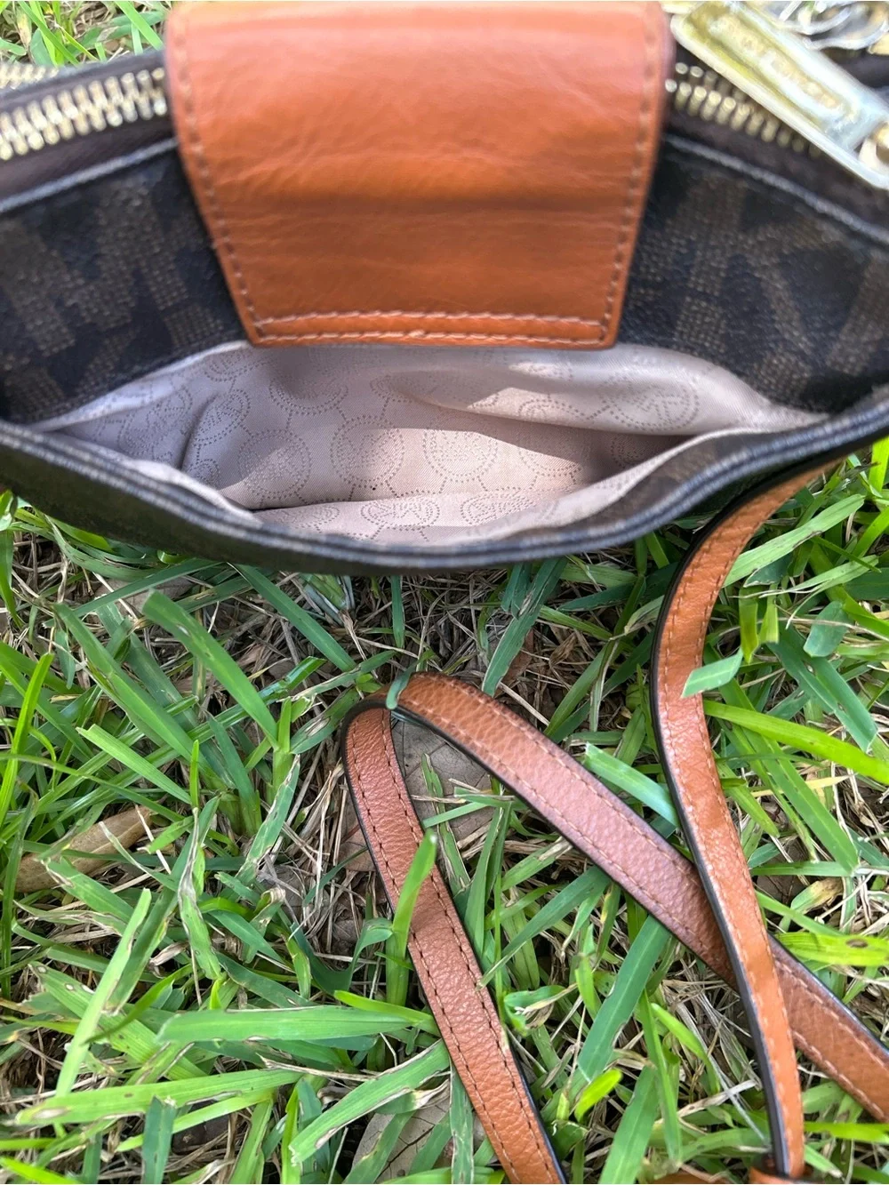 Michael Kors compact michael